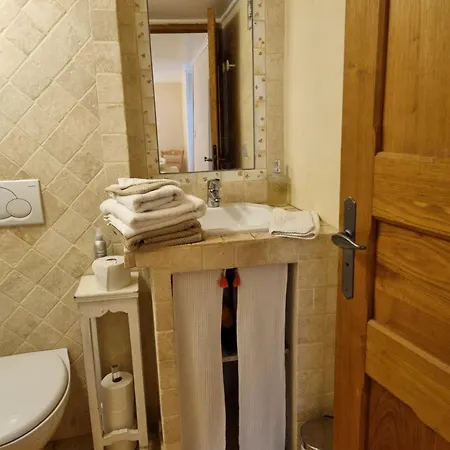 Bed & Breakfast Domus Salviae Dieulefit